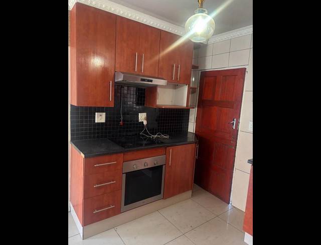 3 BEDROOM PROPERTY TO RENT IN FLEURHOF